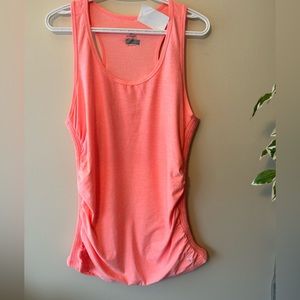NWT- Sleeveless active wear top